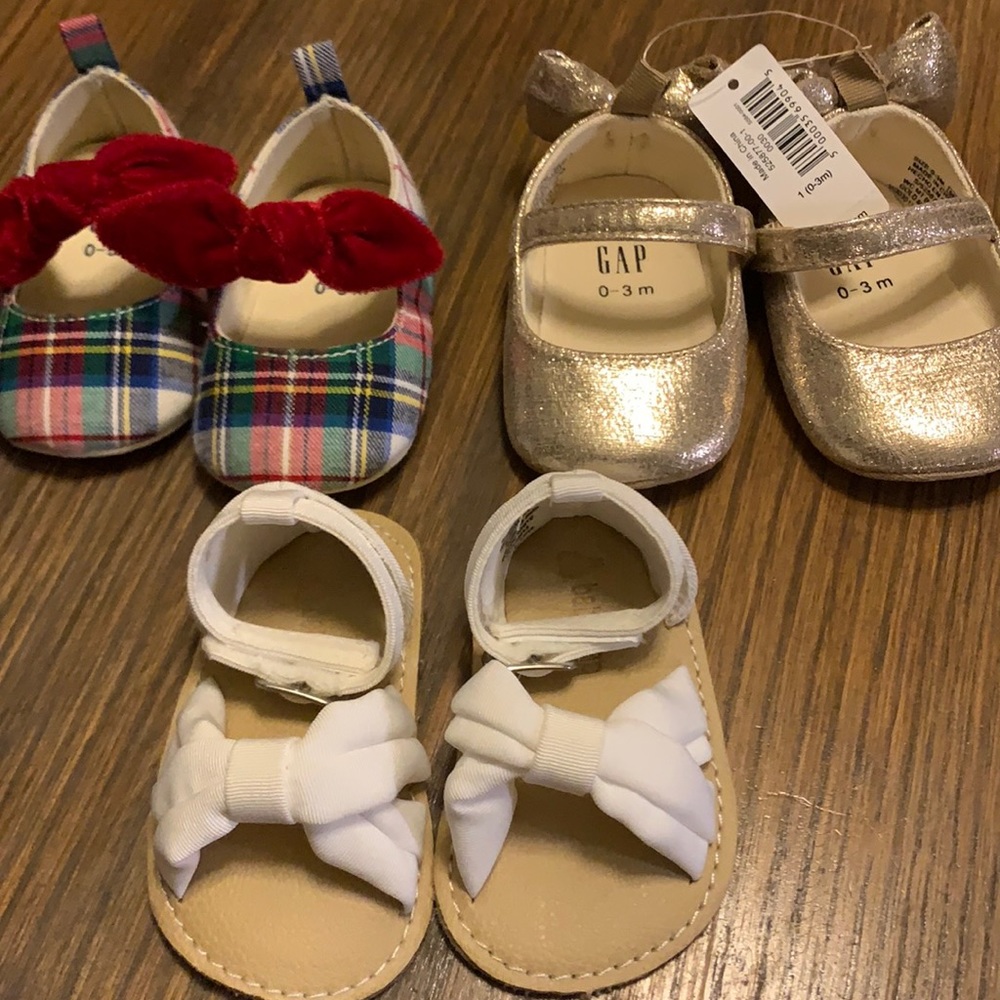 Gap 0-3M baby Shoe lot
